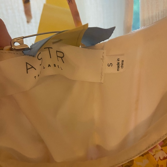 ASTR the label- Smocked Waist Long Sleeve Minidress (S) - Picture 6 of 6